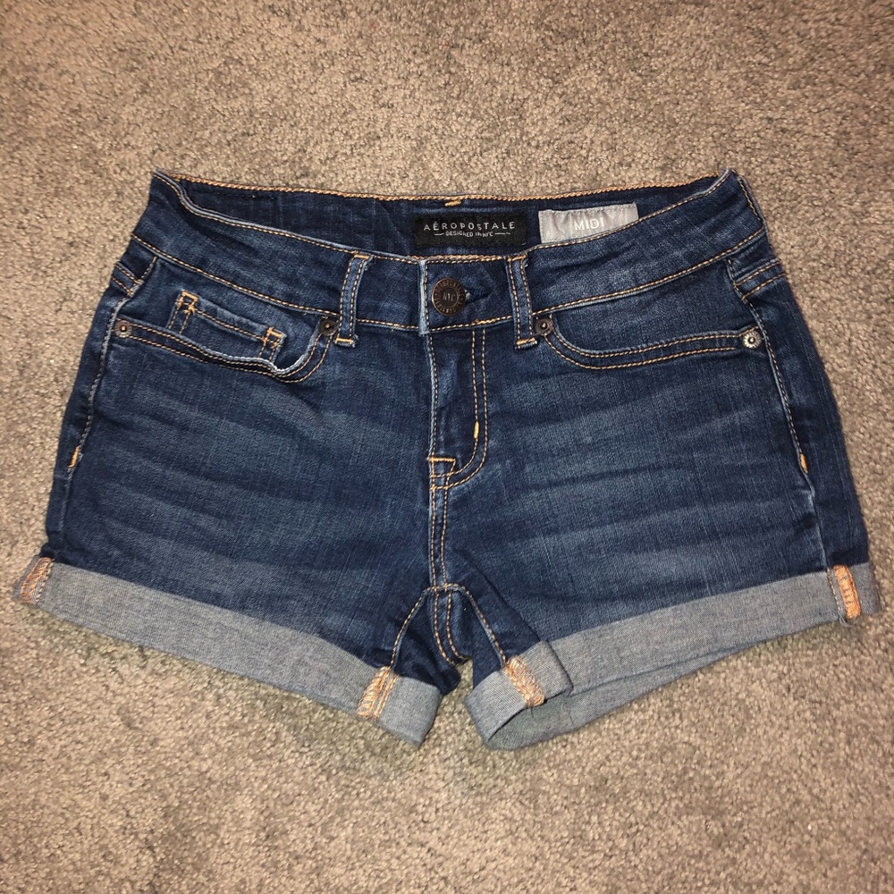 Aeropostale’s Midi Shorts!